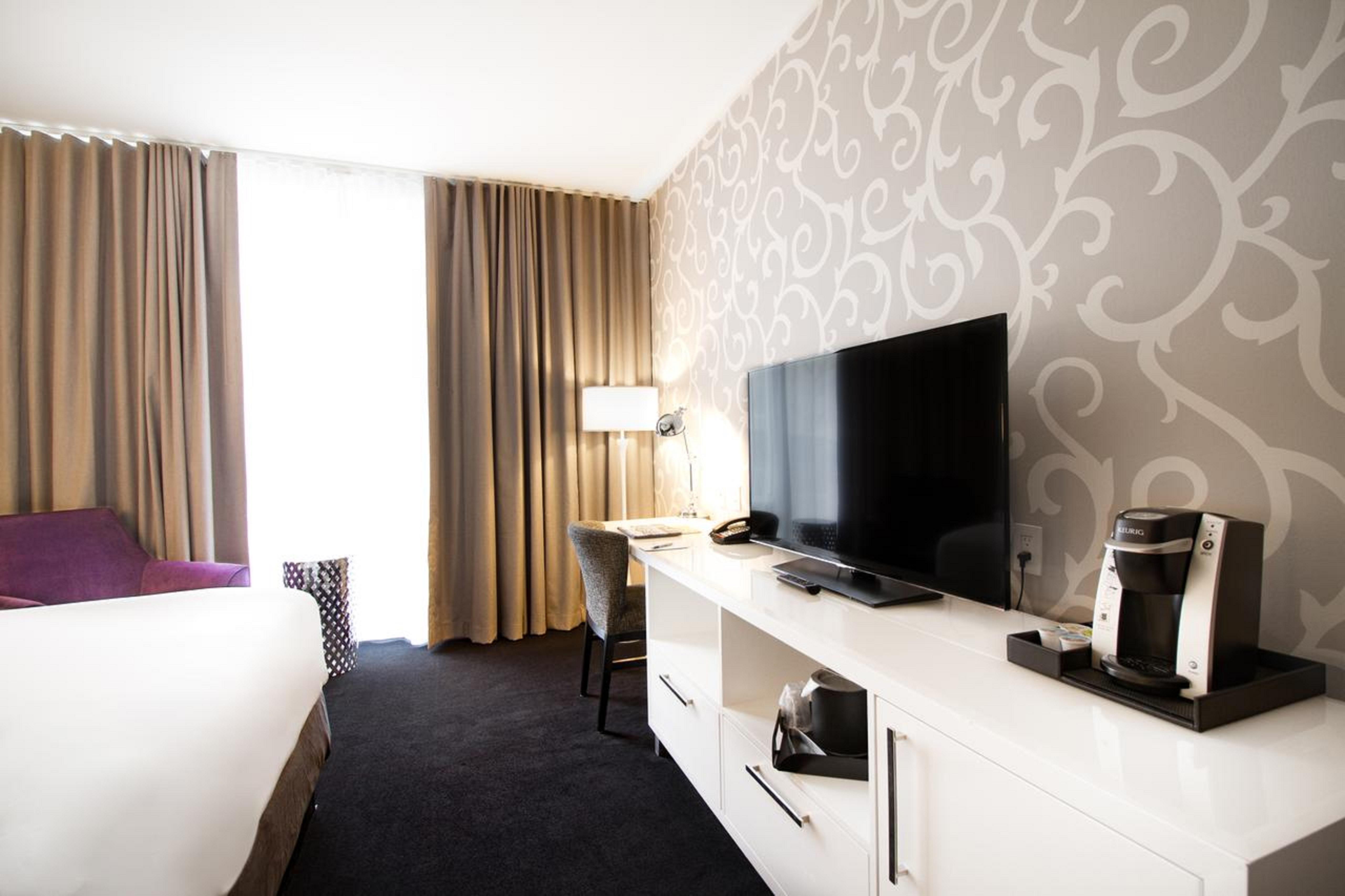 Tryp By Wyndham Savannah Exterior photo