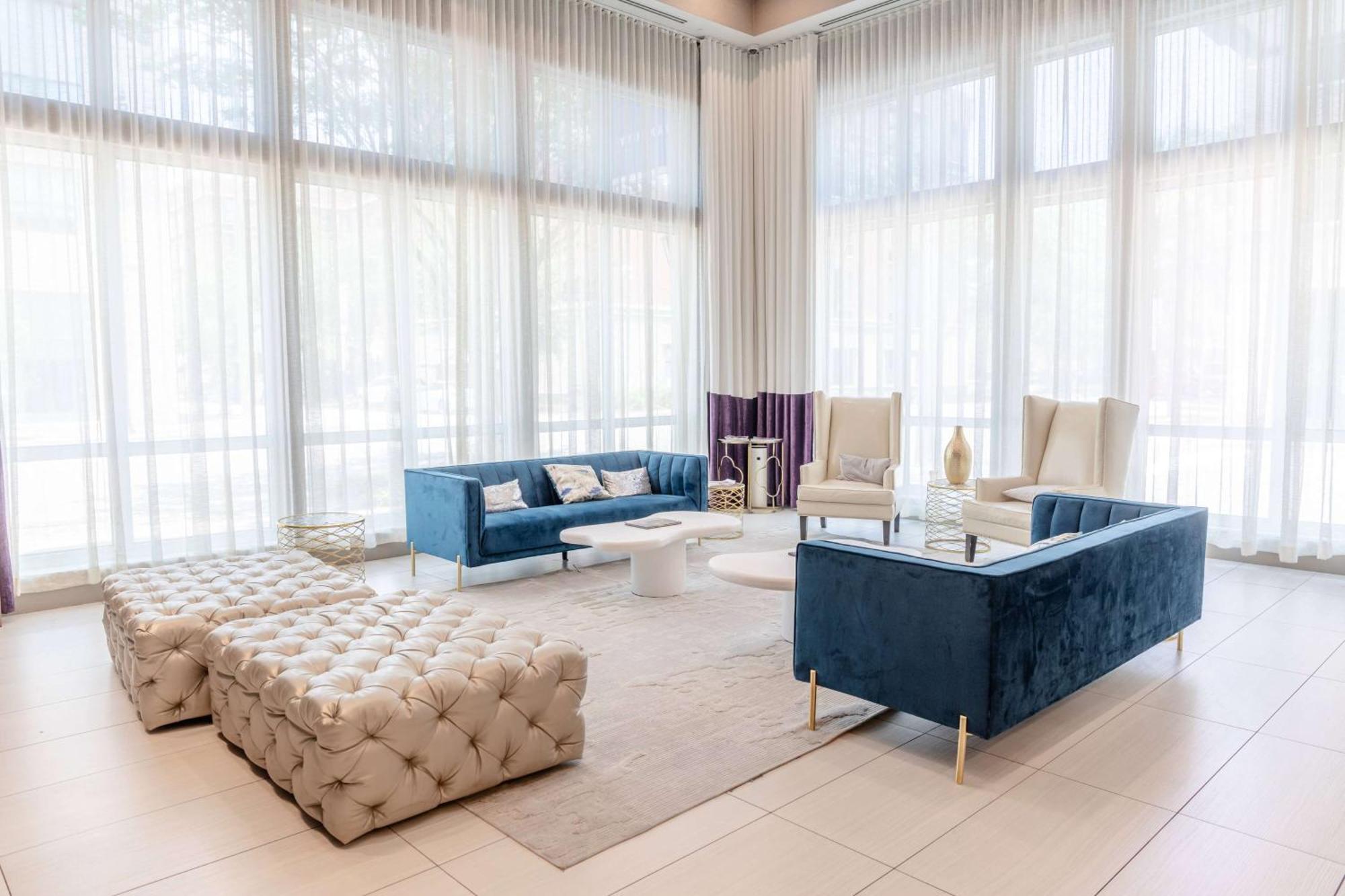 Tryp By Wyndham Savannah Exterior photo