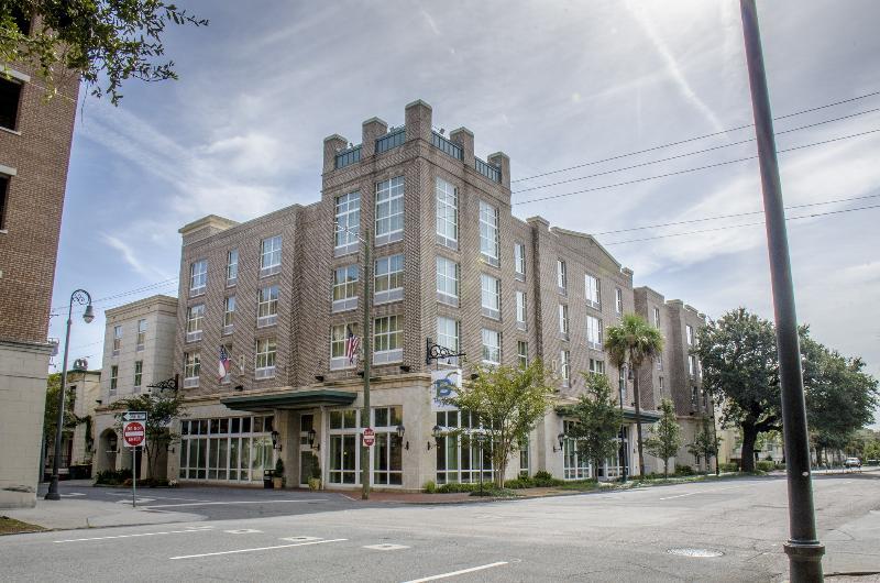 Tryp By Wyndham Savannah Exterior photo